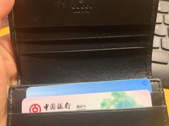 -Gucci(戴高乐机场T 2E)