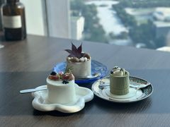 -及象咖啡Air·360度俯瞰广州塔(北塔68F店)
