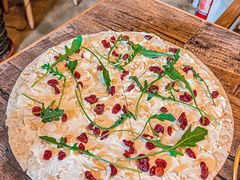 可瑞姆芝士冷披萨-HIGH FIVE哈福手工汉堡(桂林路店)