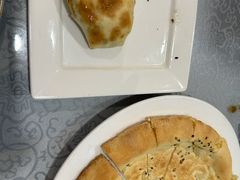 -汗腾格里·风味餐厅(新疆驻京办店)