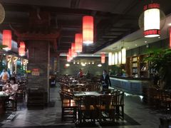 大堂-张大胡子鱼头火锅酒楼(长益路店)