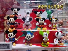 -泡泡玛特POPMART(杭州乐堤港店)