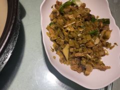 -陈江波老鸭煲(化工路店1号店)