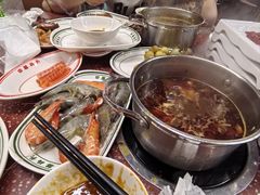 -四囍码头海鲜烧烤自助火锅(外滩南京东路悦荟广场店)