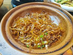 -有红鸡毛店·川菜(建设路店)