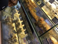 -白玉兰食品甜凤店(合生汇店)