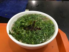 -牛一嘴·兰州牛肉面·大盘鸡(财富中心店)