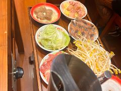 -沸炉重庆老火锅(军事博物馆店)