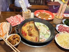 -萍姐火锅·公路夜市(武汉首店)