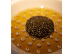 经典蟹肉鱼子酱塔佐龙虾冻及椰菜-L'ATELIER de Joel Robuchon(外滩18号店)