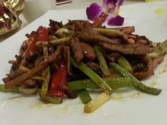 茶树菇炒牛柳-金碧轩粤菜海鲜大酒楼