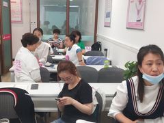 -爱月宝月嫂·育儿嫂