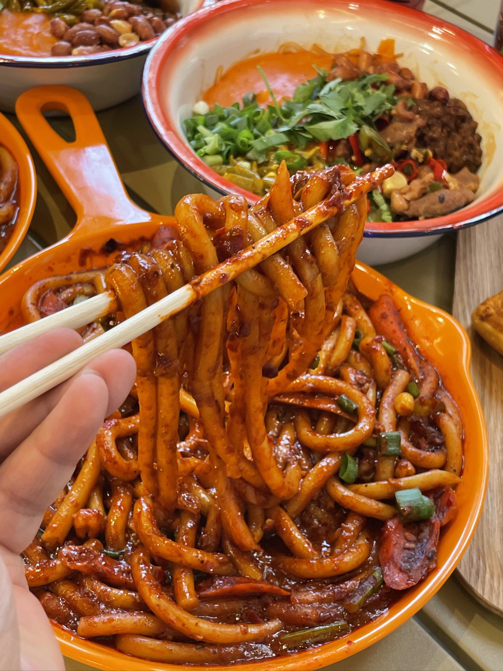 太原美食|藏在吾悦广场的正宗新疆炒米粉🍝