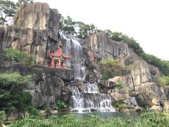 叠石飞瀑-金鸡山公园