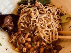 -胖涛小面卡塔店