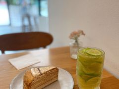 伯爵红茶千层蛋糕-尤加利咖啡馆