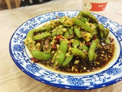 -江城燕子大排档(江汉路步行街店)