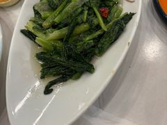 -乡村馕坑肉·烧烤·新疆菜·本地人更爱吃(阿勒泰首店)