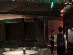 -左庭右院鲜牛肉火锅黑金店(陆家嘴中心店)