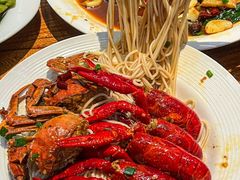 -鹏鹏虾庄·创新土鸡火锅(坪山高铁站店)