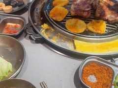 -轻烧烤肉(光谷步行街店)