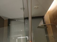 -潮漫酒店(北京通州环球度假区临河里地铁站店)
