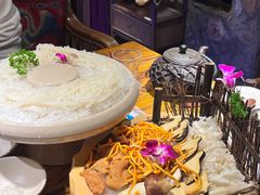 -老牌坊云南鱼豆花火锅(嵩山店)