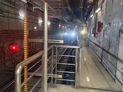 -东方体育中心(地铁站)