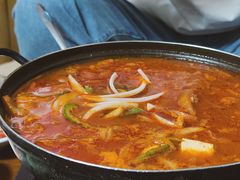 -亲昵春川鸡排(韩国美食街店)