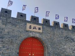 -辽河服务区-停车场