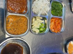 -哈哈碳都·牛肋条无限自助烤肉(台江万达店)