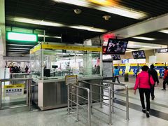 -烈士陵园(地铁站)