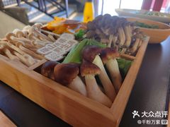 -廖掌柜·重庆鲜货火锅(上海首店)