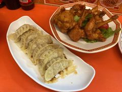 煎饺子-拉面莊夢語＆中华料理八椿