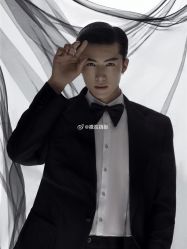 -至臻微拉婚纱摄影