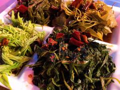 炝拌野菜-王村姑老土炕莜面村(桥东店)