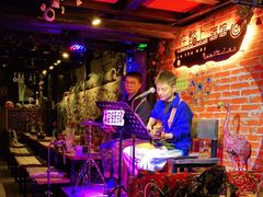 -在路上酒吧(大理古城店)