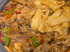 -徐记小怪兽肉蟹煲(中央大街店)