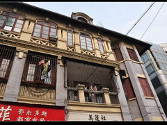 -黎黄陂路街头博物馆