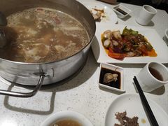 -肥仔文澳门猪骨煲(南京西路店)