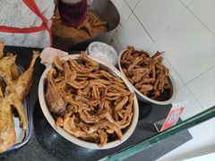 熏鸭掌-岚谷翁家熏鹅(大同街店)