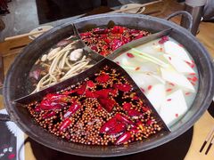 -白乐天毛肚火锅馆(南滨路店)