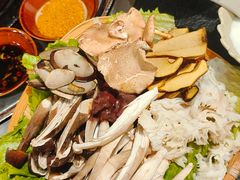 -阿山卓·野生菌火锅·纳西火塘烤肉