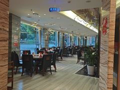 -忘情水鱼头·鲜鱼火锅(滨江中路店)