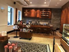 大堂-星巴克臻选(广州沙面店)