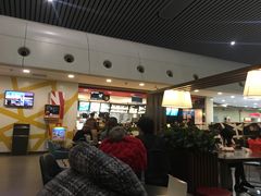 等位区-麦当劳(杭州东站高铁店)
