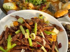 -丹水桥地锅鱼·翘嘴鲌·地方特色全鱼宴(丹江口大坝店)