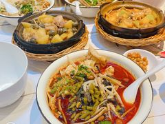 -丽丽三鲜螺蛳粉(田林路店)