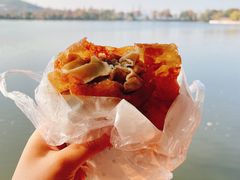 油饼包烧麦-家阳赵师傅油饼包烧麦(粮道街店)