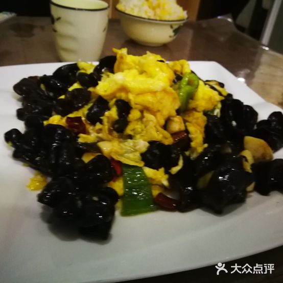 飘香川菜馆(黄金海岸三期店)